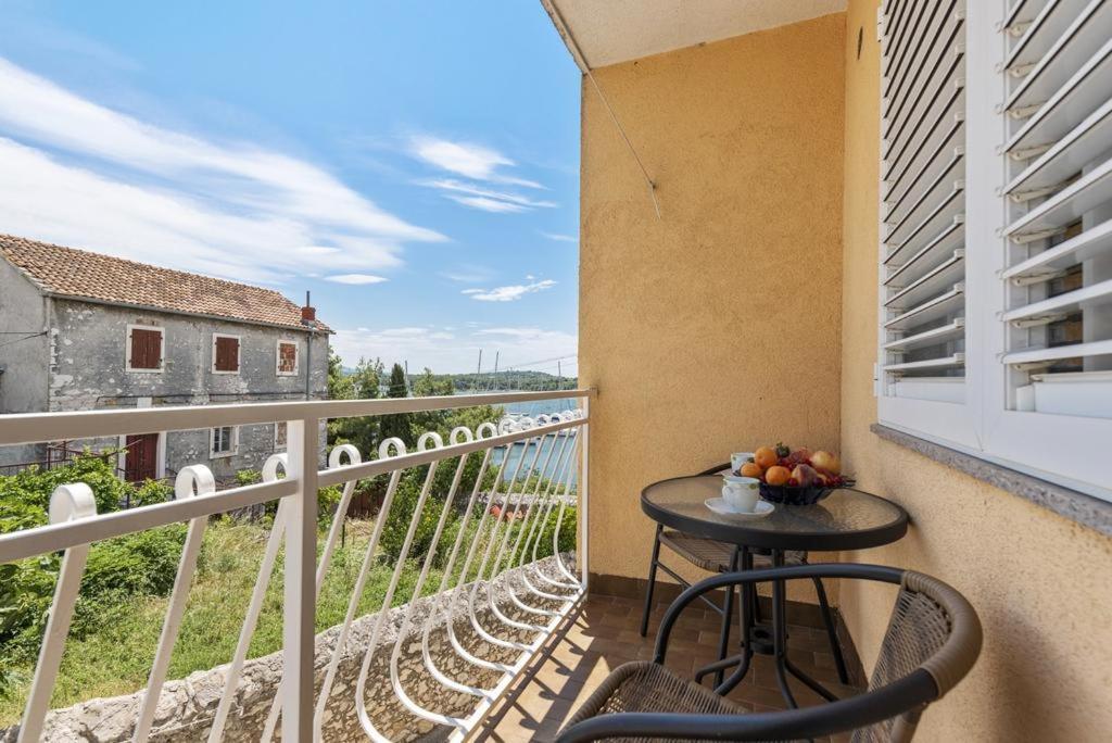 Apartments Tara, Sibenik - Mandalina 외부 사진