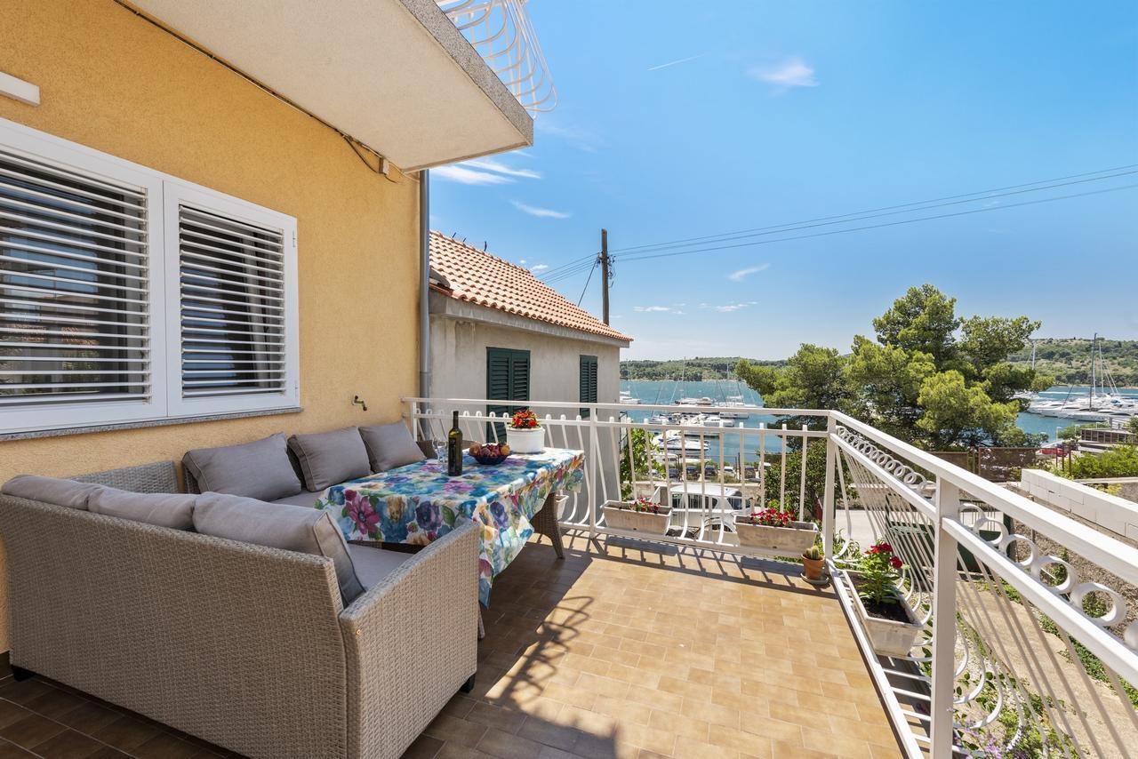 Apartments Tara, Sibenik - Mandalina 외부 사진